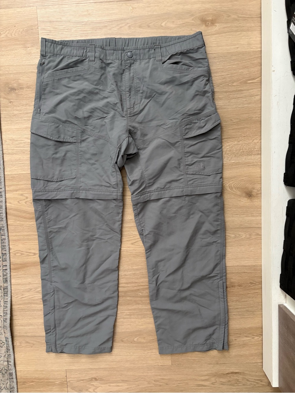 Men’s North Face paramount convertible cargo Hiking Pant